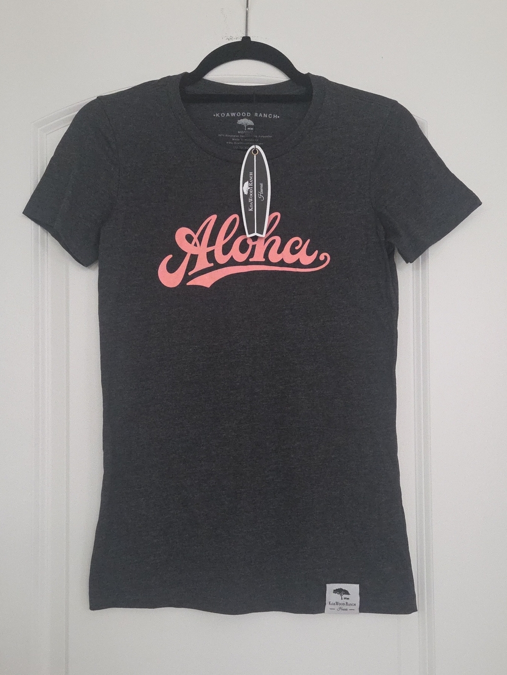 🌺NWT Nice Charcoal/pink ALOHA tee Shirt From Hawaii. Perfect Condition!🏝🌋